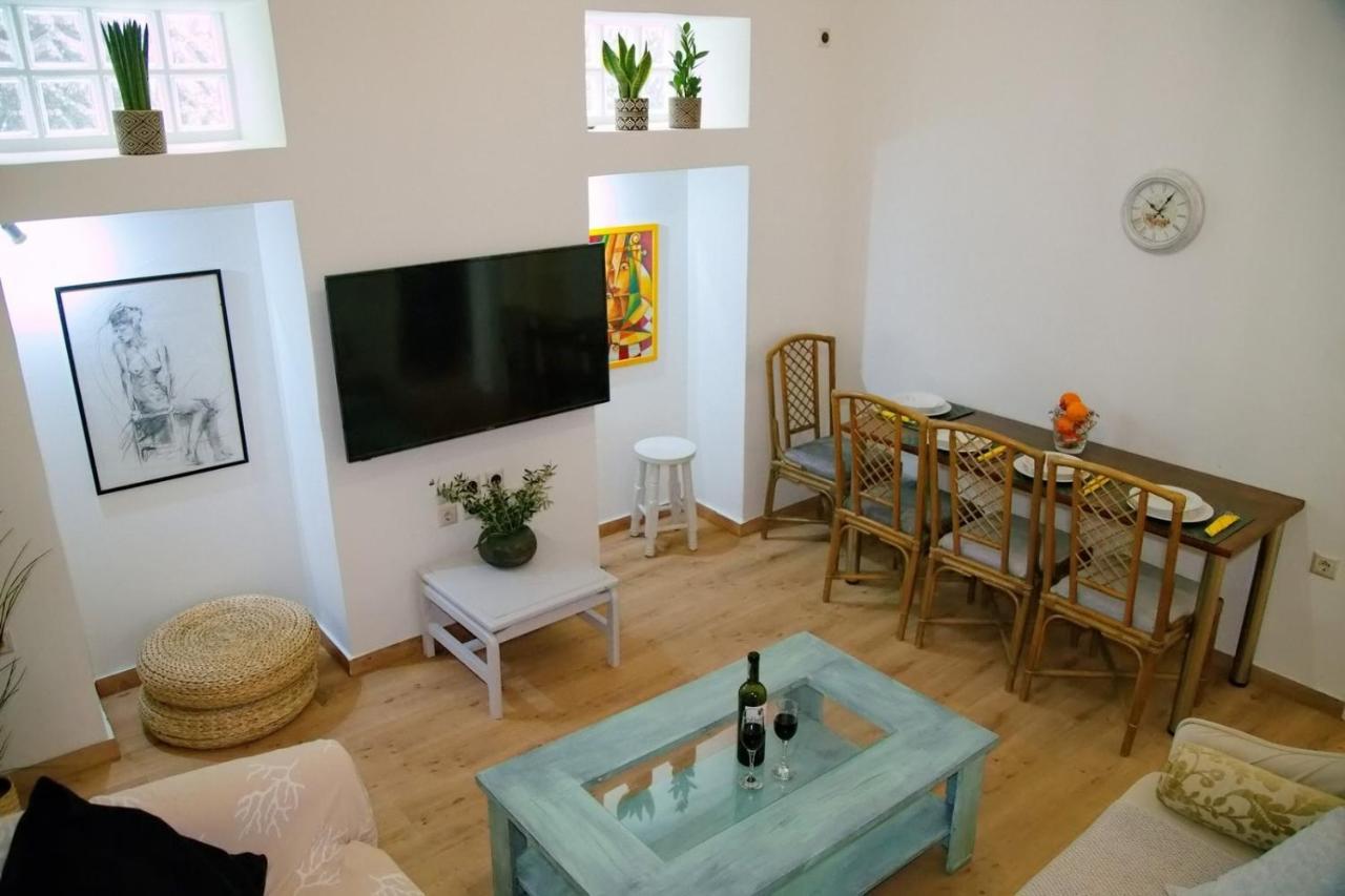 Aroura Homes Garden House 2Br 2Ba Free Parking Атина Екстериор снимка